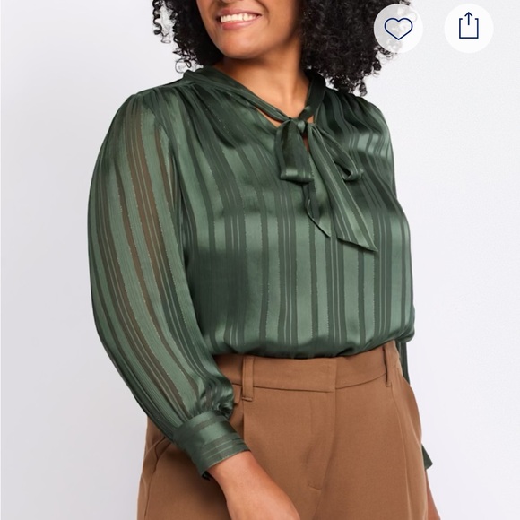 Les Serein Tops - Chic Forest Green Striped Blouse